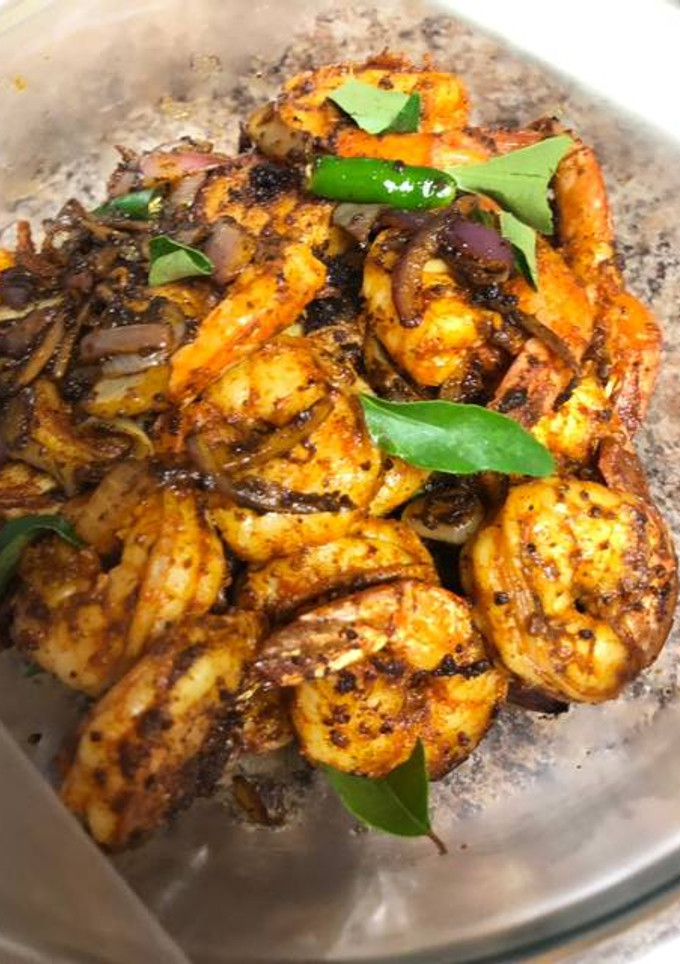 இறால் பொரியல்/இறால் ரோஸ்ட் / இறால் ஃப்ரை / ஸ்ட்ரைர் மசாலா மசாலா பூசிய இறால் (கேரளா உடை) செய்முறை முக்கிய புகைப்படம்