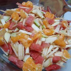 A picture of Fruit chaat.