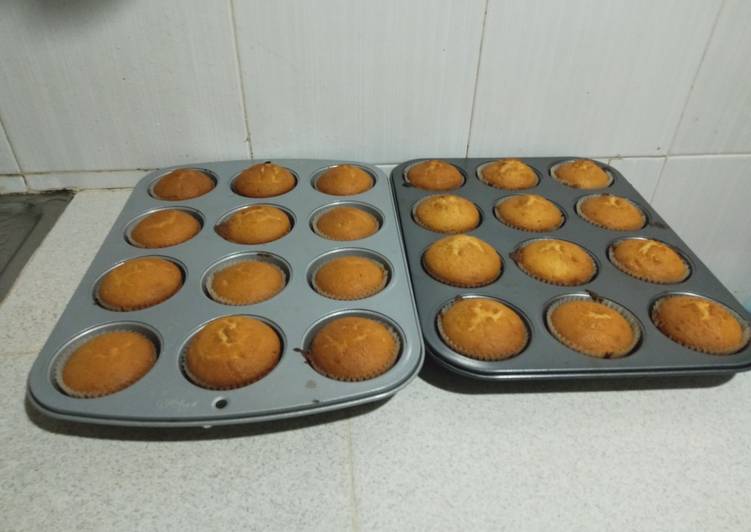 Recipe of Perfect Orange Cup Cakes