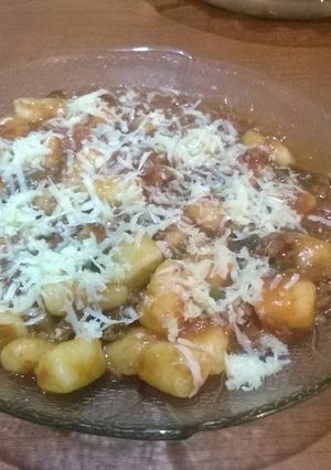 Una foto de Ñoquis de maizena y queso