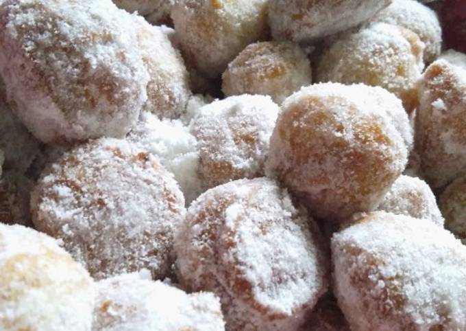 Cara Gampang Menyiapkan 2. Donat gula mini, Lezat