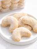 Premium Putri Salju Keju