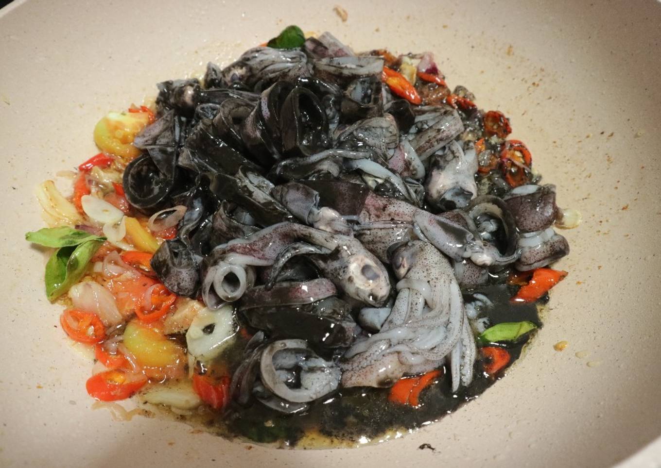 30. Цуми Масак Хитам