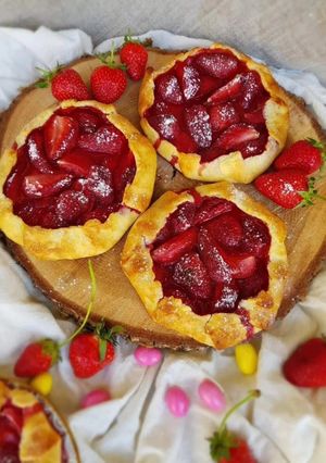 Фото Галети з полуницею🍓!.