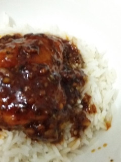 A picture of Ketchup with maple syrup.