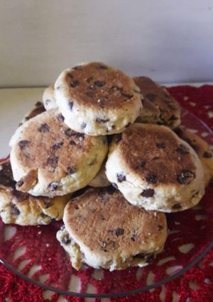 Una foto de Galletitas con chips de chocolate rellenas de Nutella