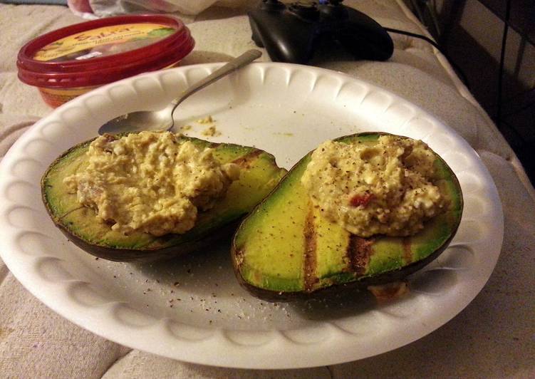 Steps to Prepare Speedy Grilled Avocado with Spinach Feta Hummus