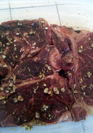 A picture of Steak marinade.