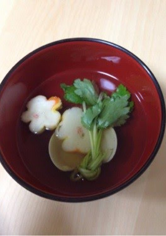 A picture of Clear Clam Soup.
