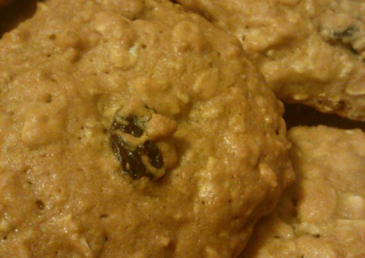 Recipe of Perfect Oatmeal raisin cookies