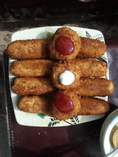 A picture of Bread rolls and bolls.