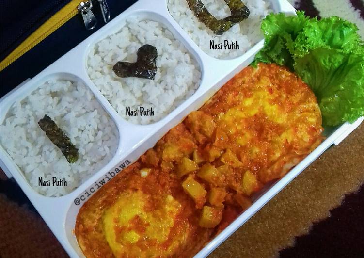 Cara Gampang Menyiapkan Balado Kentang Telur yang Bikin Ngiler