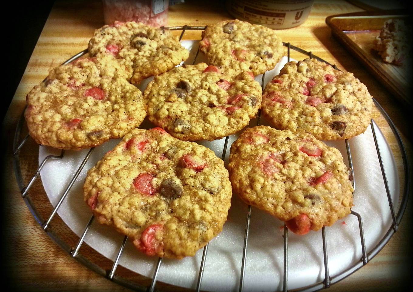 Oatmeal chocolate cherry chip