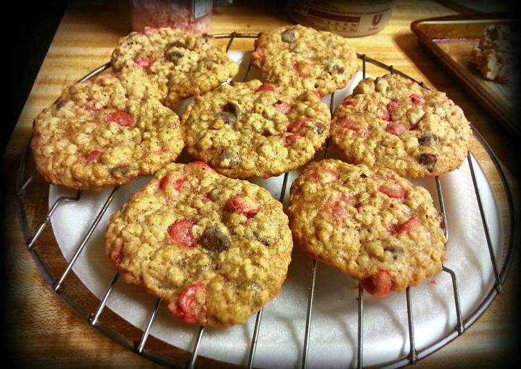 Recipe of Ultimate Oatmeal chocolate cherry chip