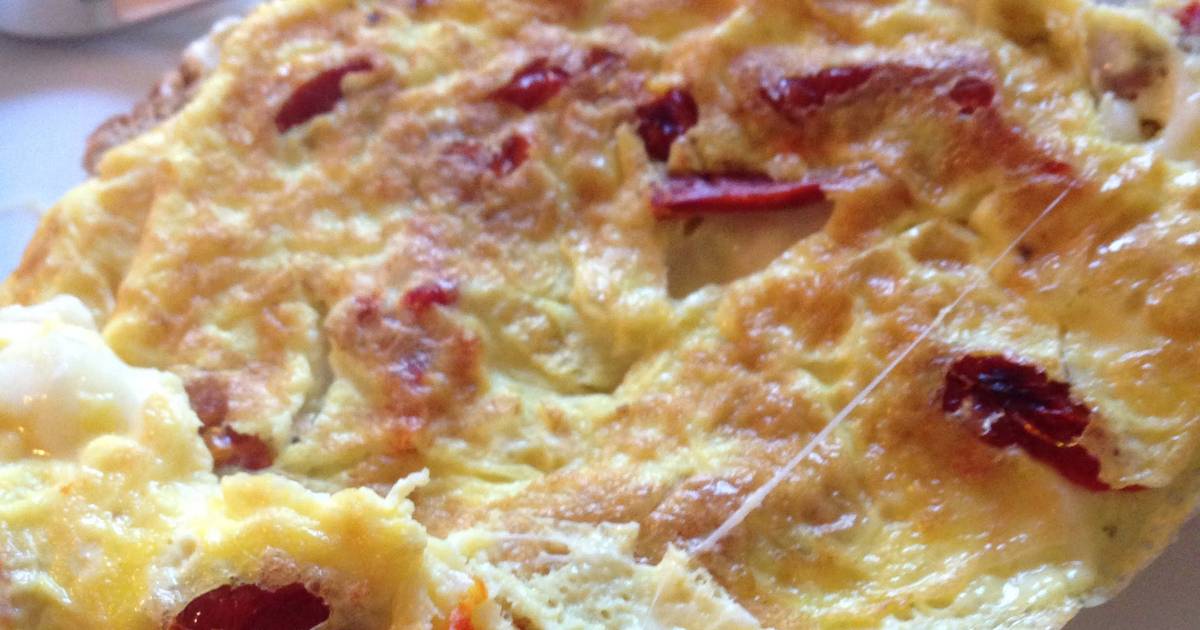 Easy Sundried Tomato & Gruyere Omelet Recipe by Bill Daniels Cookpad