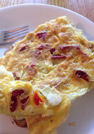 A picture of Easy Sun-dried Tomato & Gruyere Omelet.