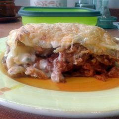A picture of Meatballs lasagna.