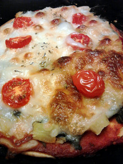A picture of Spinach & Pineapple Flatbread Pizza.
