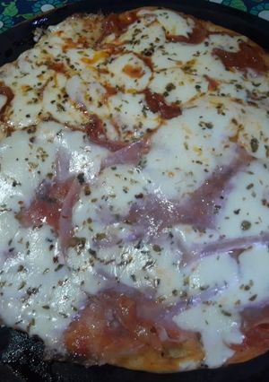 Una foto de Pizza en sartén