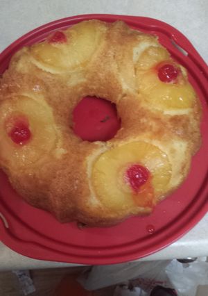 A picture of Pineapple Right Side UP Cake.