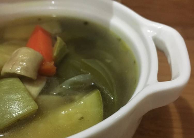 شوربة الخضار السريعة