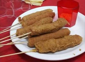 Una foto de Chupetines de salchichas rebozadas (Banderillas)