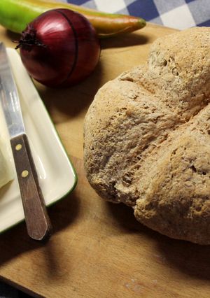 Tönköly cipó recept házi vajjal recept fotója