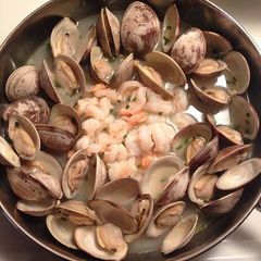 A picture of Sautéed Clams & Shrimp.