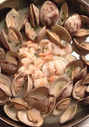A picture of Sautéed Clams & Shrimp.