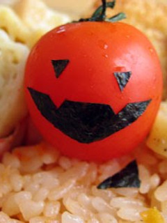 A picture of Tomato Ghoul (for Halloween).