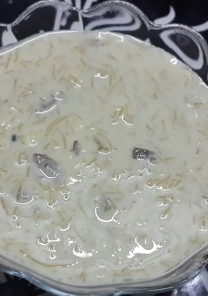 A picture of Sheer Khurma.