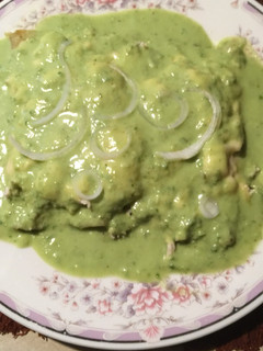 Una foto de Enchiladas de aguacate