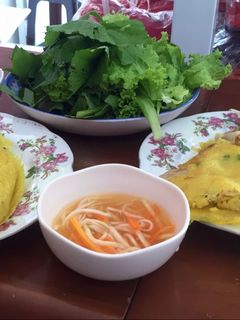 Hình của món Bánh xèo quê nhà.