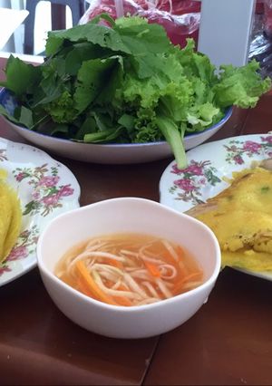 Hình của món Bánh xèo quê nhà.