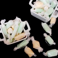 A picture of Salt water taffy.