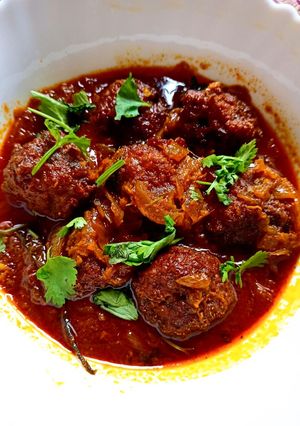 ফুলকপির কোফতা কারি (cauliflower kofta curry recipe in Bengali) রেসিপির প্রধান ছবি