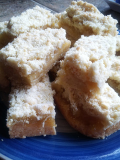 A picture of Apple Crumblies.
