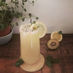 A picture of Kiwi Mint Smoothie.