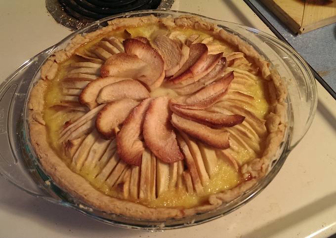 Apple Pie with Almond Frangipane