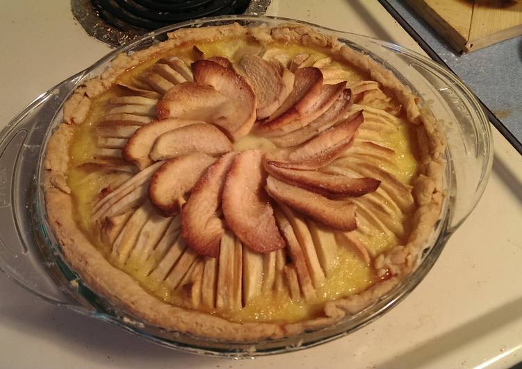 Apple Pie with Almond Frangipane