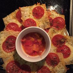 A picture of Pepperoni Wonton Snackers.