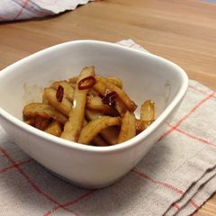 A picture of "Hira-Ten" (Satsuma-age) Kinpira.