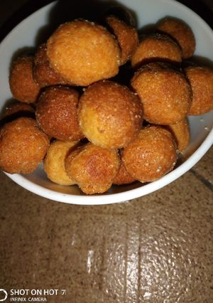 A picture of Gullisuwa(Milk Balls).
