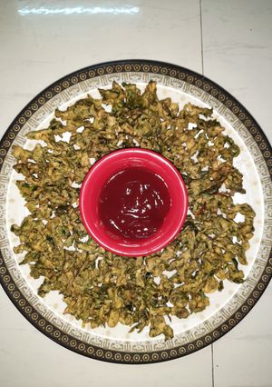 કુંભાણીયા ભજીયા(bhajiya in Gujarati) રેસીપી મુખ્ય ફોટો
