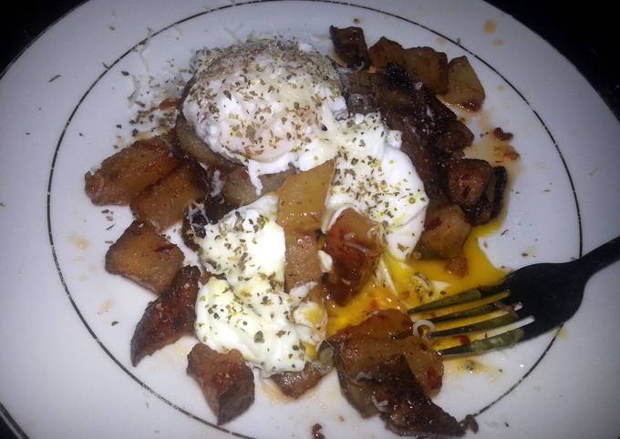 Breakfast potatoes with poached eggs