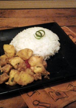 A picture of fried tofu with chilli and salt (tahu goreng cabe garam).