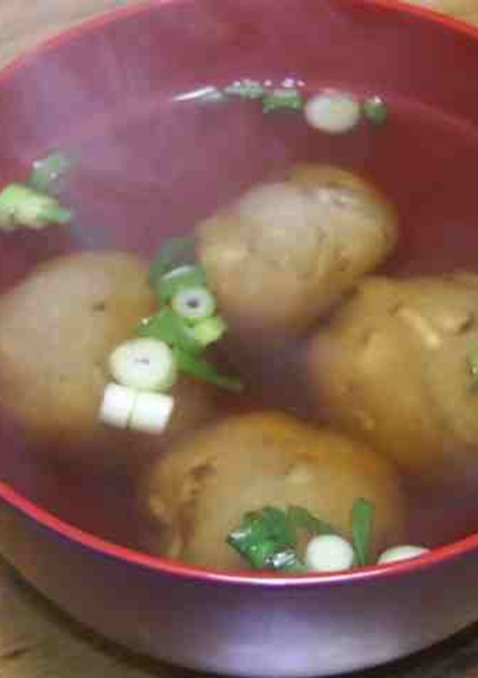 A picture of Lotus Root Dumplings (Clear Soup Version).