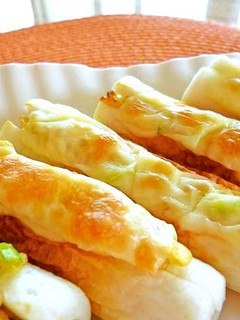 A picture of Tanuki Tempura Crumbs Chikuwa.