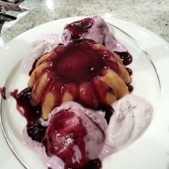 A picture of Raspberry White Chocolate Fondant Molten Cake.