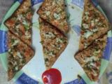 Cheesy veggie bread pizza